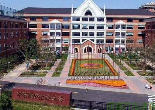 2025年8月16日内江某职高食堂油烟机和烟道清洗案例